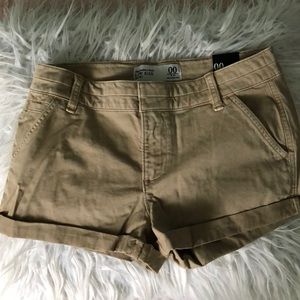 Low rise a&f khaki shorts